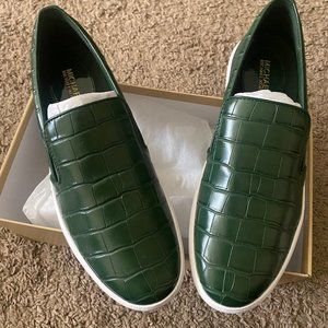 Micheal Kors/Brand New/Green and White Loafers/Size 9.5